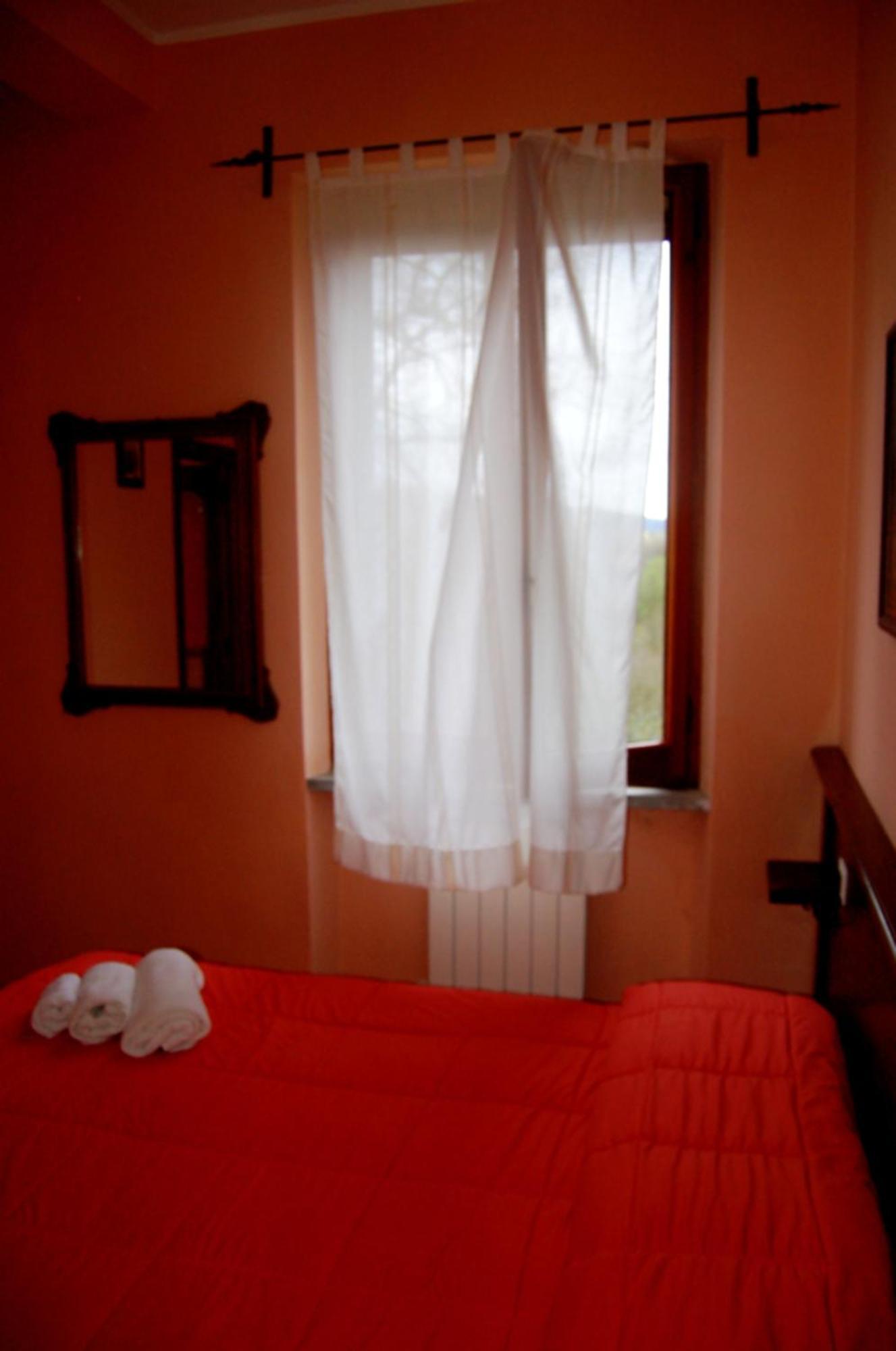 Hostal Borgo Nuovo San Martino Ambra Exterior foto