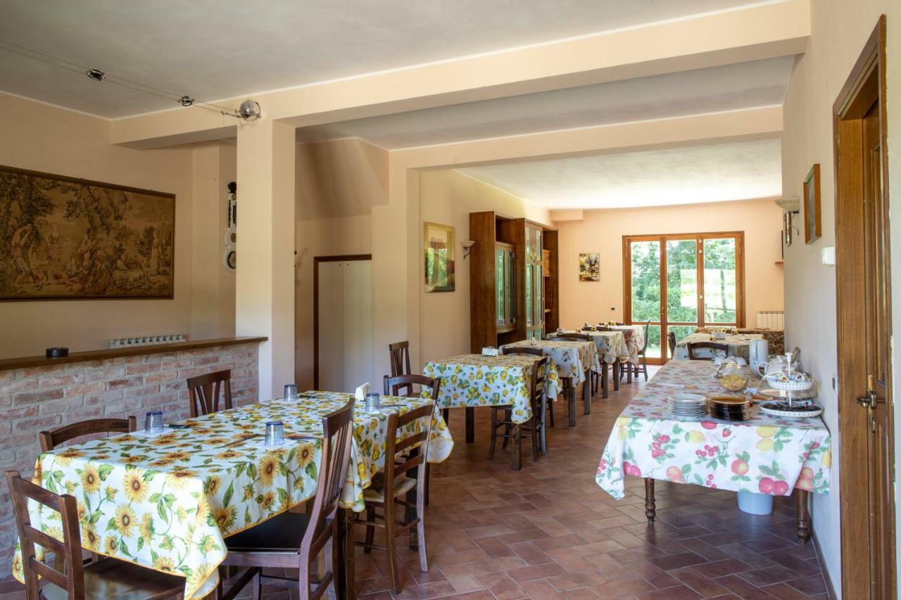 Hostal Borgo Nuovo San Martino Ambra Exterior foto